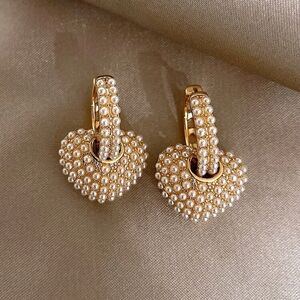 Elegant Gold Heart Pearl Earrings
